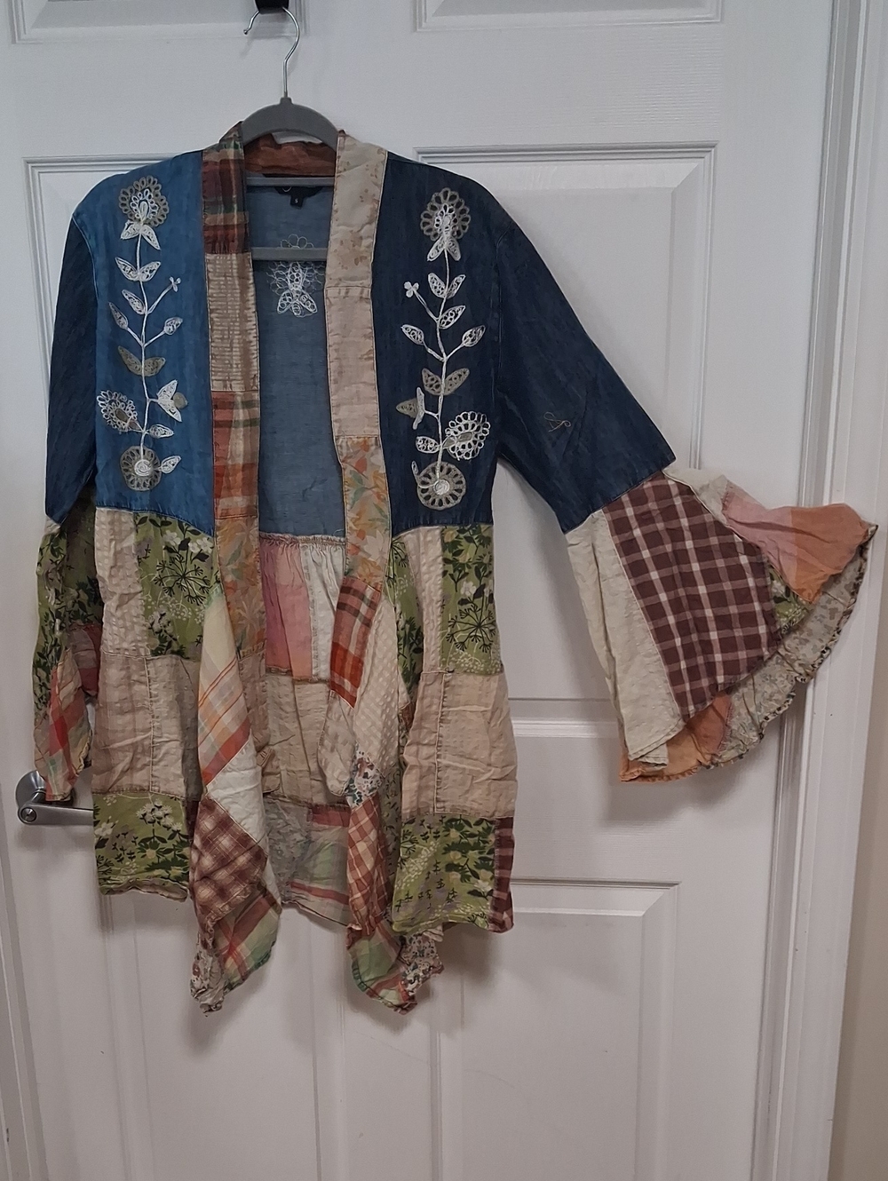 Embroidered Patchwork Open Cardigan Shrug - Blue Multi